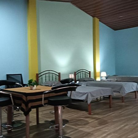 This Is It Airport Hotel And Restaurant Negombo Exterior photo