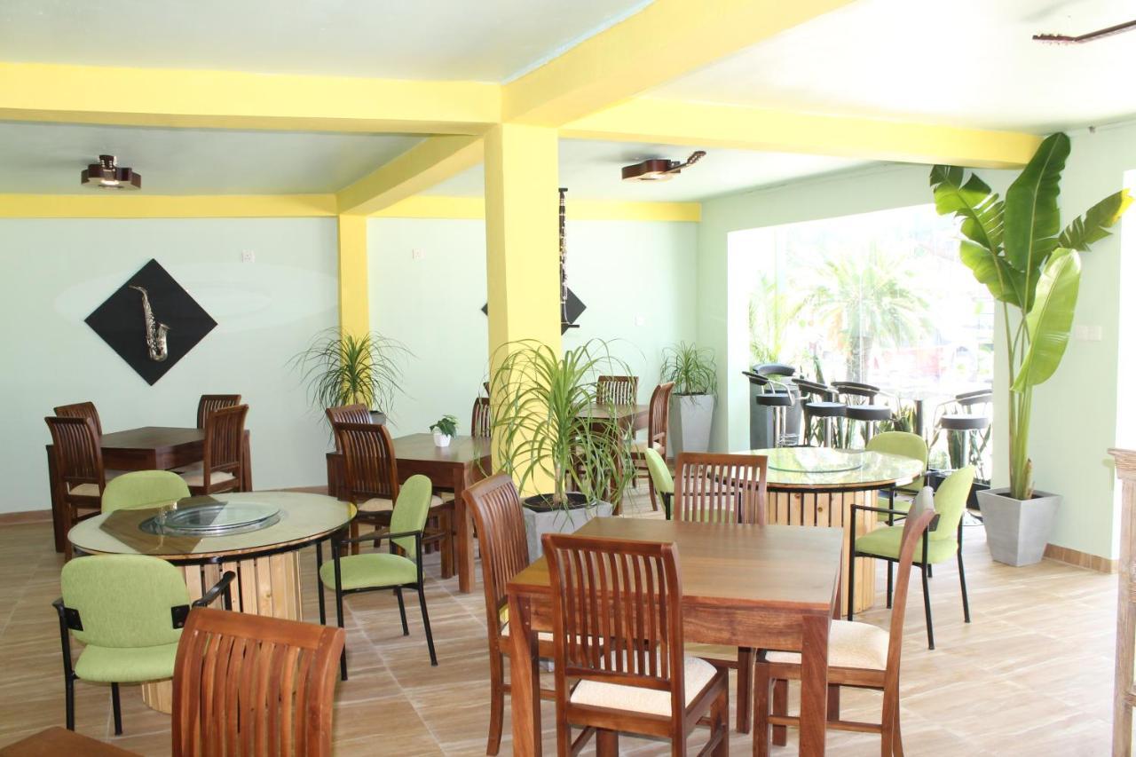 This Is It Airport Hotel And Restaurant Negombo Exterior photo